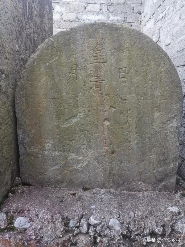 溪水竹林深處的古寺，是當年紅七十四師將士們的秘密宿營地