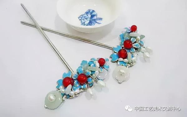 琺琅彩和銅胎掐絲琺琅、燒藍的區別？