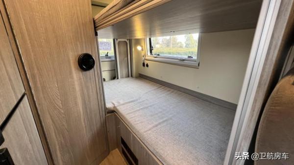 移動的家，功能齊全內飾溫馨，城市通勤必備