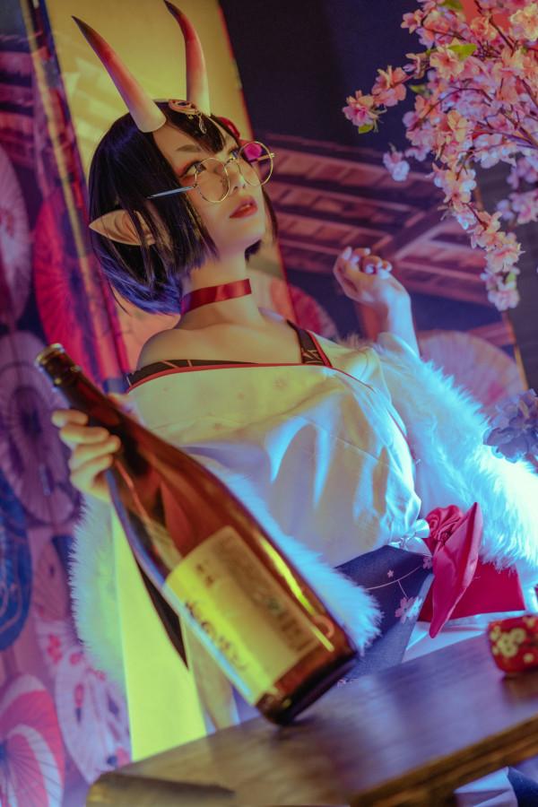 Fgo酒吞童子，冬祭禮裝cosplay