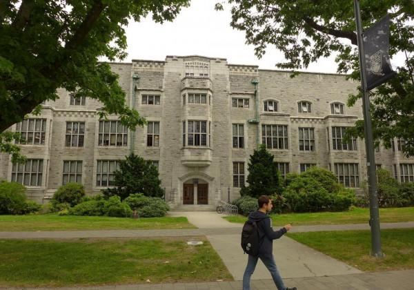 民辦大學畢業生遭“歧視”?主要是不夠優秀 民辦大學畢業生遭“歧視”?主要是不夠優秀