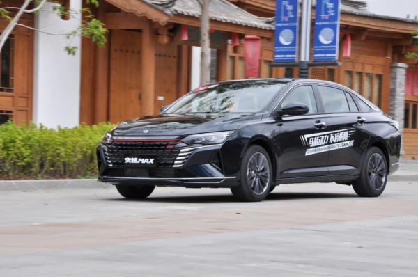 東風風神奕炫MAX，試裝車的試駕也很爽，若十萬會大賣嗎？