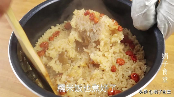 糯米別隻會包粽子了，教你做油餅子卷糕，軟糯香甜，比粽子還香