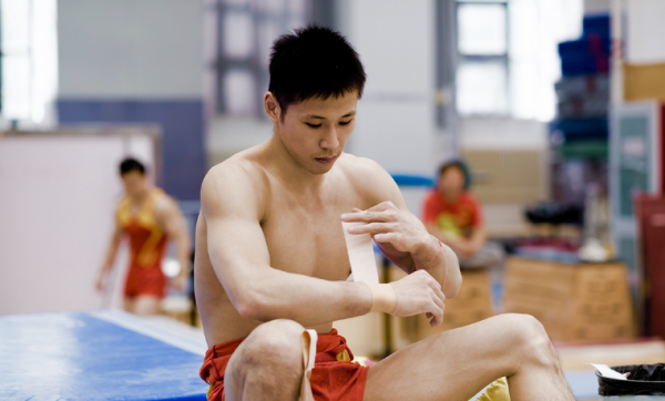 世界冠軍張成龍!被小3歲白富美老婆倒追,如今32歲轉型做老闆 世界冠軍張成龍!被小3歲白富美老婆倒追,如今32歲轉型做老闆