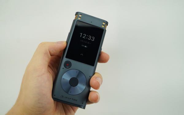 訊飛智慧錄音筆 SR302 Pro 動手玩:完全離線也能實時轉寫 訊飛智慧錄音筆 SR302 Pro 動手玩:完全離線也能實時轉寫