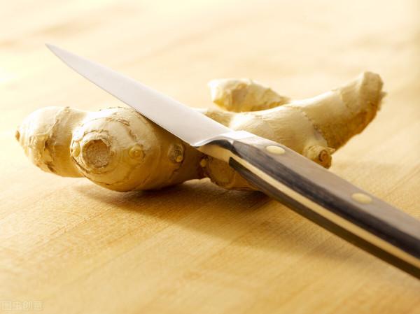 儲存生薑有妙招，別再直接放冰箱了，牢記3點，生薑多汁不變質