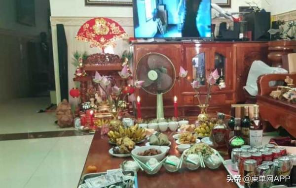 柬埔寨華裔九兄弟:身份改變,不變的是“中國情” 柬埔寨華裔九兄弟:身份改變,不變的是“中國情”