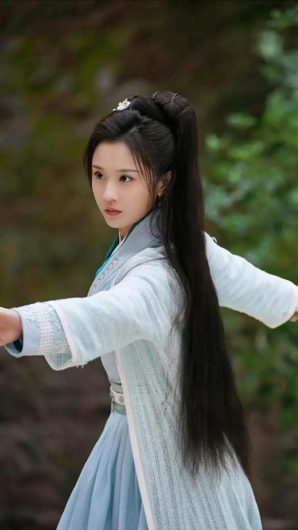 張慧雯，古裝造型驚豔眾人，太美了，猶如仙女下凡