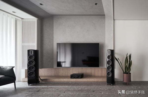 130平三居室,高階灰與原木,滿滿的高階感 130平三居室,高階灰與原木,滿滿的高階感