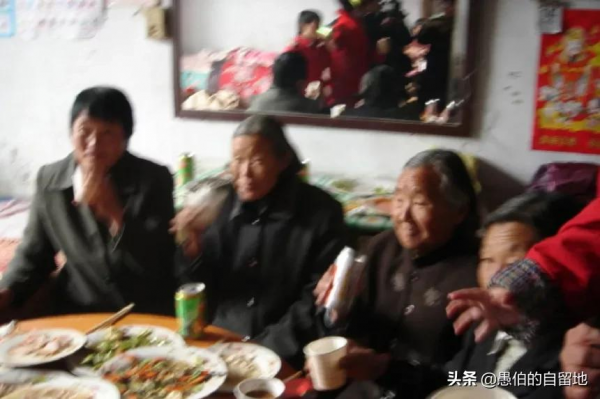 20年前,我們村最豪華的一場婚禮,看看當時是啥樣? 20年前,我們村最豪華的一場婚禮,看看當時是啥樣?