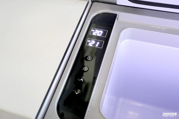 家用MPV新玩法,旅行兼具城市通勤!實拍上汽大通MAXUS旅行家G20 家用MPV新玩法,旅行兼具城市通勤!實拍上汽大通MAXUS旅行家G20