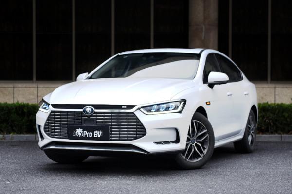 同樣15萬預算，幾何A Pro和秦Pro EV誰更值？