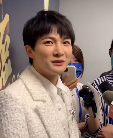 大灣區晚會名場面：林子祥出場群星沸騰，四大童年女神同框太催淚