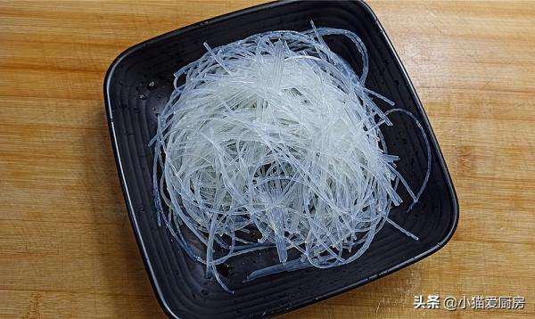 想吃鴨血粉絲湯教你在家做，湯鮮味美，不比買的差，做法還簡單