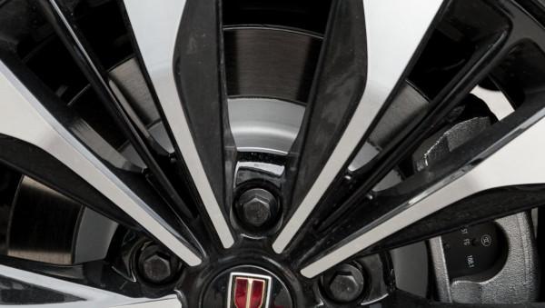 紅旗HS7配置解讀，3&period;0T V6配空氣懸架，自主中大型豪華SUV實力如何