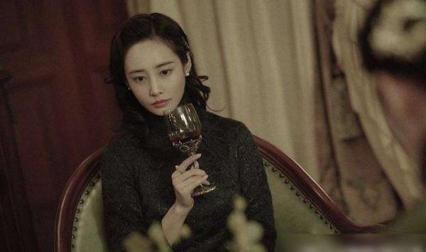 被渣男拉下水，好友取關微博，雖然招黑，卻一直努力著，李純加油