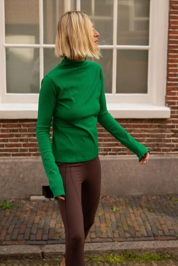 噓，才不像秋衣～我有明星、博主們的打底衫秘籍