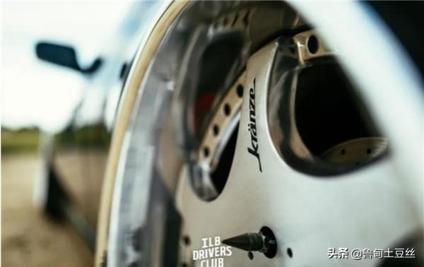 「轂銳馳」英國車友改裝在國內很小眾的捷豹XKR 「轂銳馳」英國車友改裝在國內很小眾的捷豹XKR