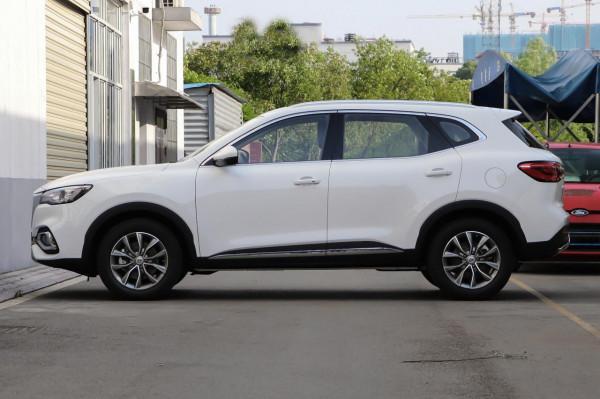 動力強，顏值還是重點，這款適合自己嗎？測評名爵HS