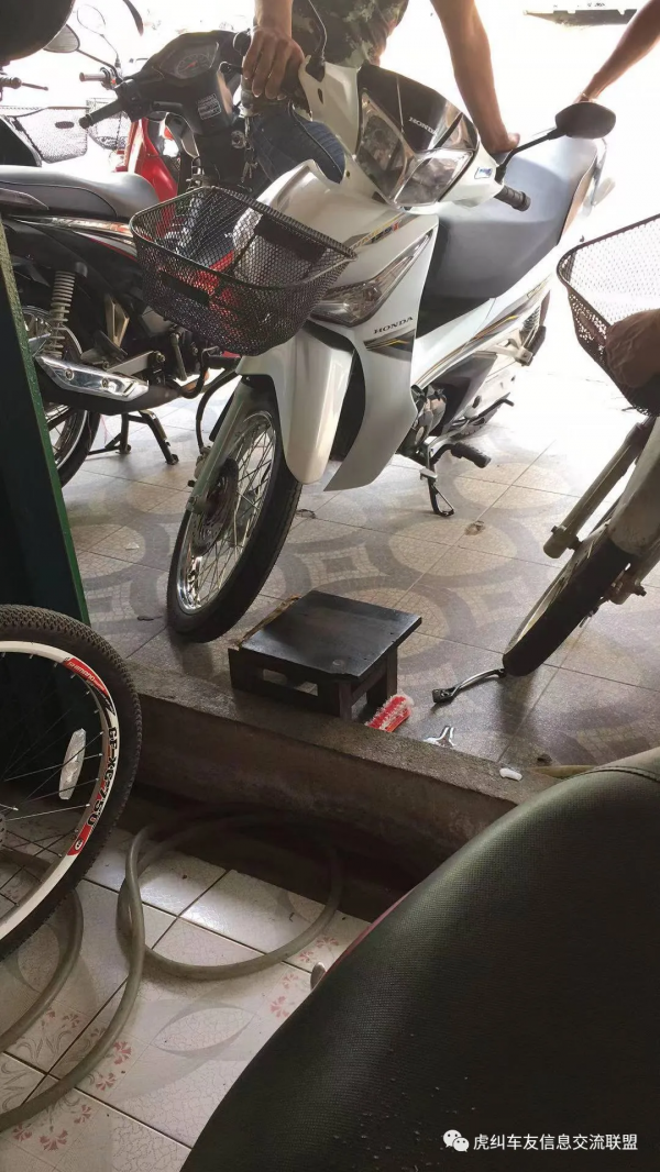 泰產本田彎梁（WAVE125）摩托車駕馭感受