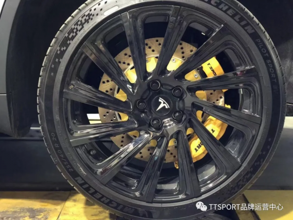 特斯拉Model Y升級TTSPORT前六後四雙卡鉗套裝
