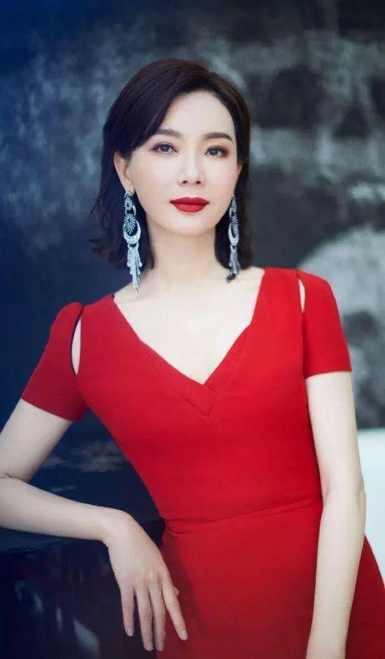 陳數：霸道總栽，又美又颯