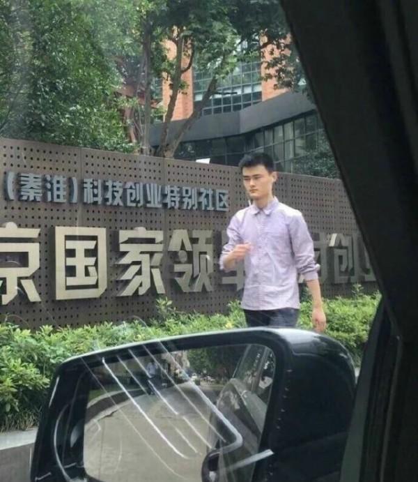 NBA球星撞臉瞬間：哈登姚明神同步，“科比”相似度99%