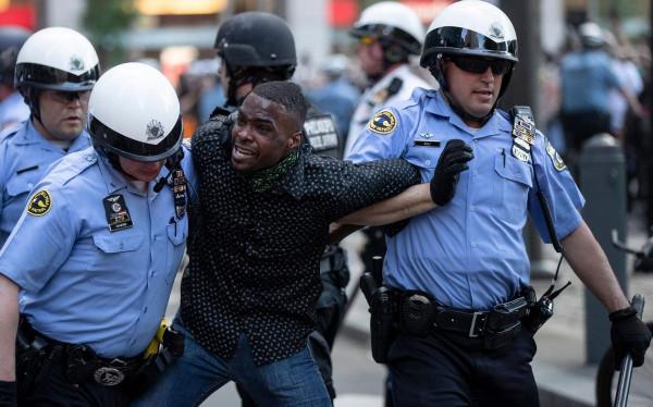 11月11日,世界發生2場災禍!印度暴雨;美國卻陷“飲用水危機” 11月11日,世界發生2場災禍!印度暴雨;美國卻陷“飲用水危機”