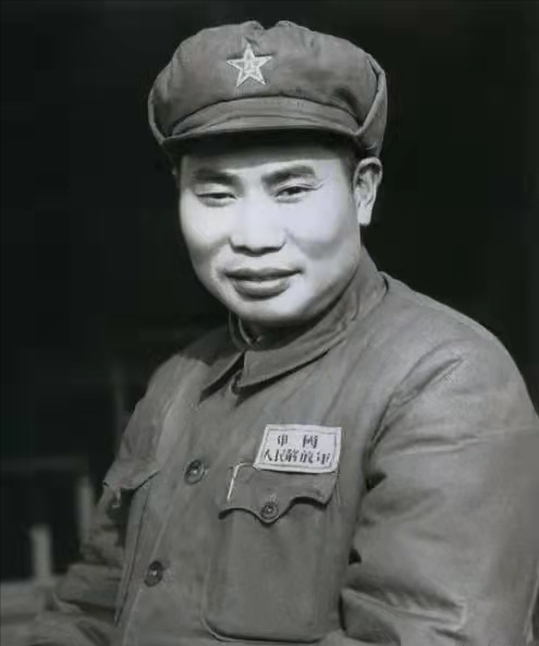 尋淮洲：紅軍最年輕的戰將，20歲當軍長，21歲當軍團長，22歲犧牲