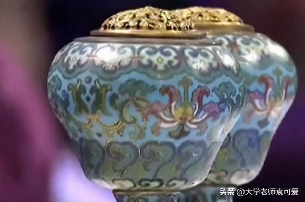 古玩店主七十萬賣寶貝，不料被人退貨，專家：我用個人名義做擔保