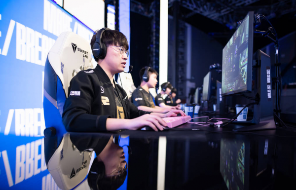 小組賽選手分均傷害Top10:八人已晉級八強,RNG佔兩名 小組賽選手分均傷害Top10:八人已晉級八強,RNG佔兩名