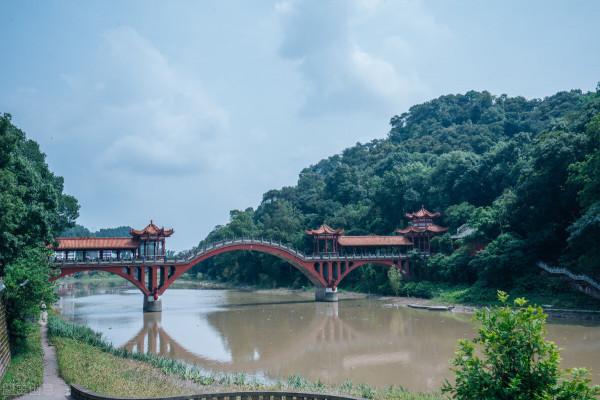 《易經》中的“坎卦”告訴我們要練習和險難相處 《易經》中的“坎卦”告訴我們要練習和險難相處