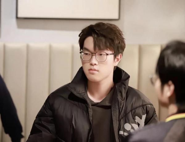 LOL：Showmaker翻譯小姐姐重出江湖，Bin要在全明星上玩飛機了