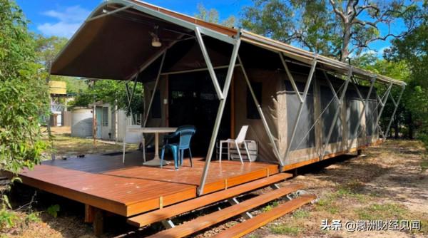 厭倦封鎖,澳男高價買下小島帳篷,那裡即沒水也沒電 厭倦封鎖,澳男高價買下小島帳篷,那裡即沒水也沒電