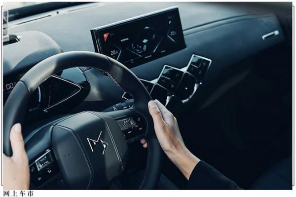 限量,想買得抓緊了!DS 3 Crossback特別版釋出,採用盧浮宮元素 限量,想買得抓緊了!DS 3 Crossback特別版釋出,採用盧浮宮元素