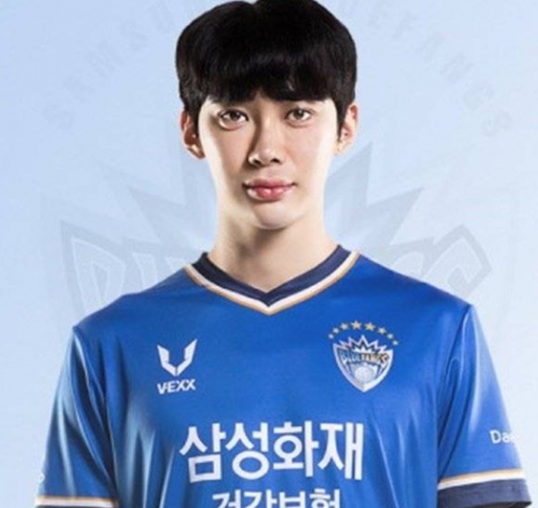 噩耗！27歲韓國男排金仁赫離世，死因仍在調查，生前愛化妝遭網暴