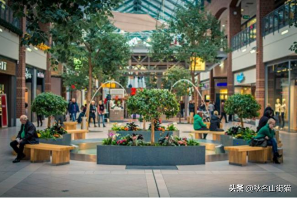 震驚：英國男子在相同公司工作近70年 沒請過病假