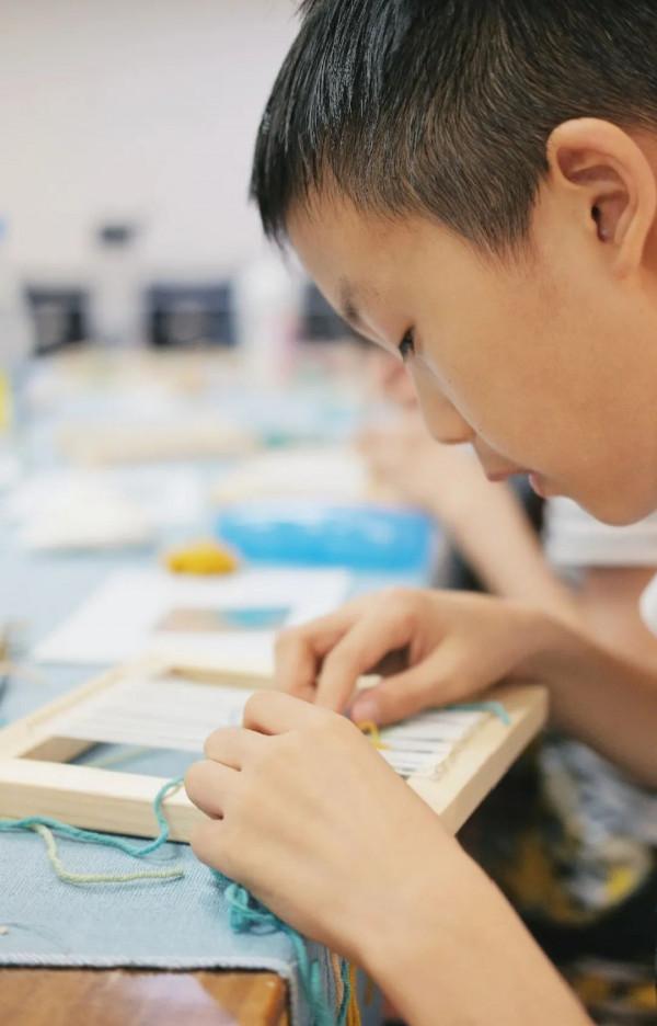 在這場展覽中聆聽明清緙繡書畫和黃道婆的繡織對話 在這場展覽中聆聽明清緙繡書畫和黃道婆的繡織對話