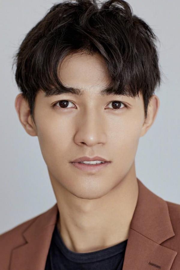 新劇看得拳頭都硬了，這是什麼渣男設定！李子峰這都敢接也太勇了