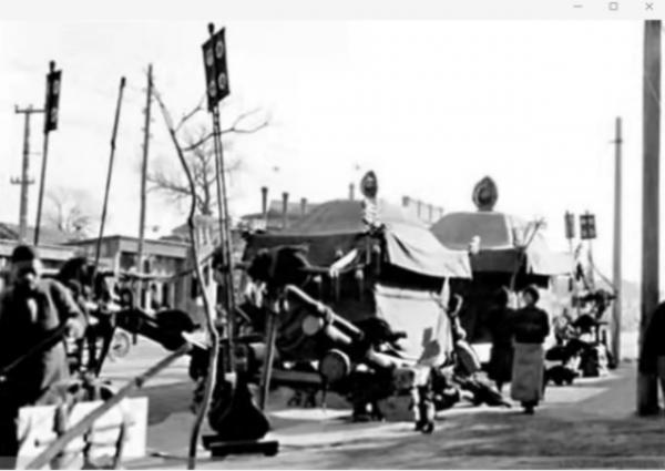 老北京喪禮上的槓夫:三年不開張,開張吃三年 老北京喪禮上的槓夫:三年不開張,開張吃三年