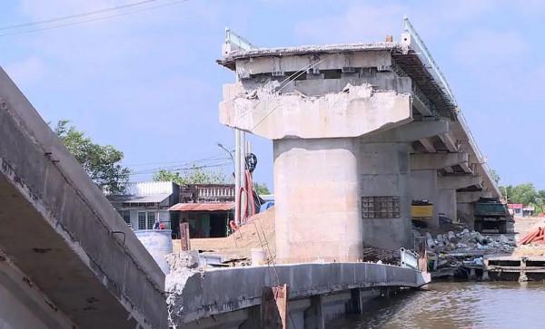 一聲巨響！斥資540億的大橋轟然倒塌，越南人：中國建橋術不行