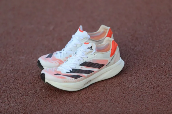 集齊ADIOS PRO 2、PRIME X和BOSTON 10後，我就能不斷挑戰速度極限