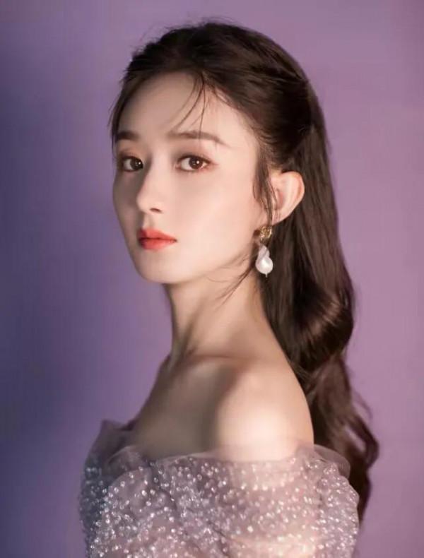 趙麗穎被質疑整容，你怎麼看？