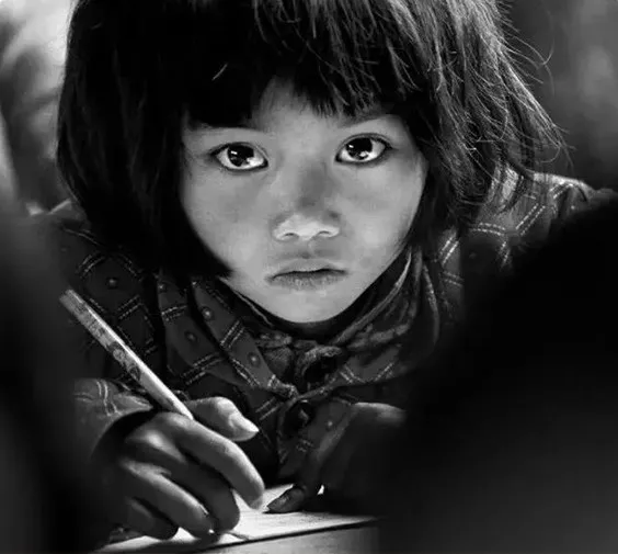 越是難熬的時候,越要自己撐過去 越是難熬的時候,越要自己撐過去