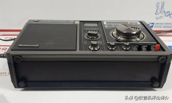 看看買不起的系列，日本松下RF-B300收音機，八十年代的精品