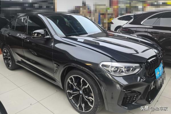 效能SUV車主的痛，買輛寶馬X4M兩年就虧了30多萬！買家：划算