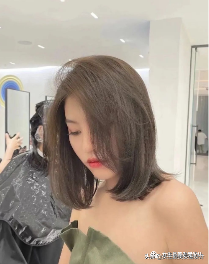 時尚永不過時！年尾“鎖骨發”