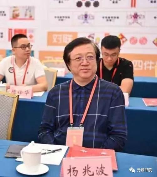 新華社楊兆波回憶在亞洲最大天文望遠鏡裡觀察月亮與宇宙之往事 新華社楊兆波回憶在亞洲最大天文望遠鏡裡觀察月亮與宇宙之往事