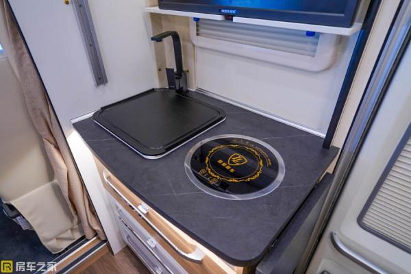 11.19廣州國際房車展：配置豐富，佈局合理，喜愛秦歌T型房車