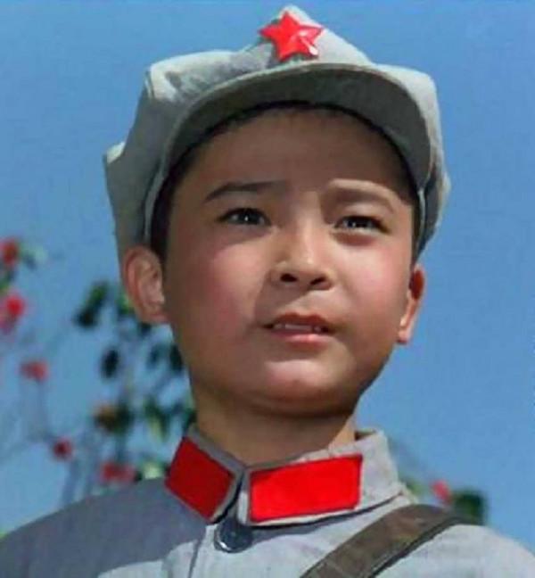 《閃閃的紅星》潘冬子扮演者：銀幕的英雄，他哥卻是“銀幕壞蛋”